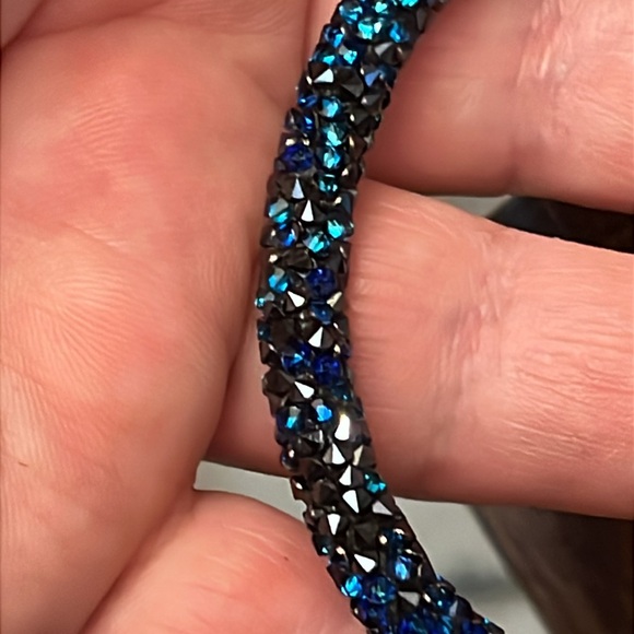 SWAROVSKI COLLECTION CRYSTALDUST CUFF BRACELET - Picture 3 of 4